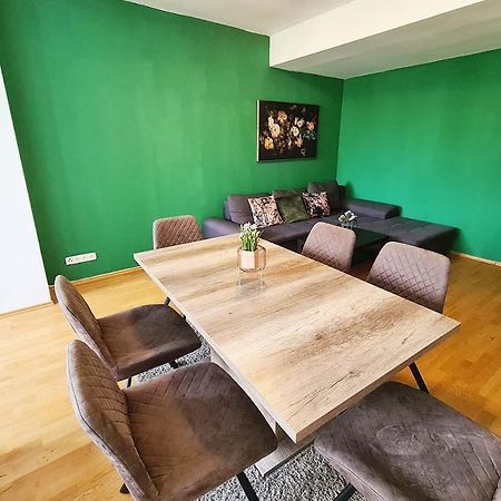 Langenfeld Apartment ภายนอก รูปภาพ