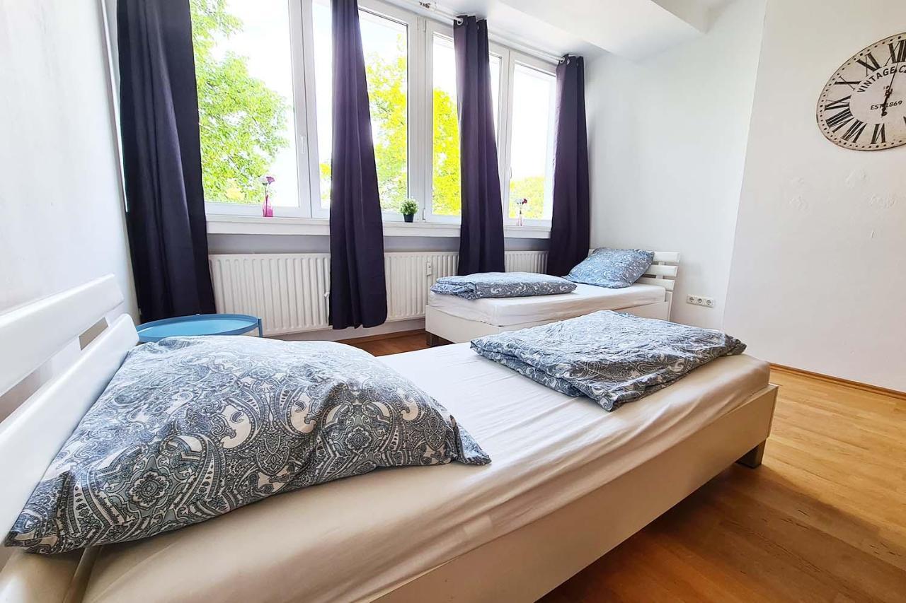 Langenfeld Apartment ภายนอก รูปภาพ