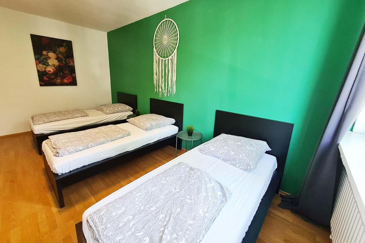 Langenfeld Apartment ภายนอก รูปภาพ
