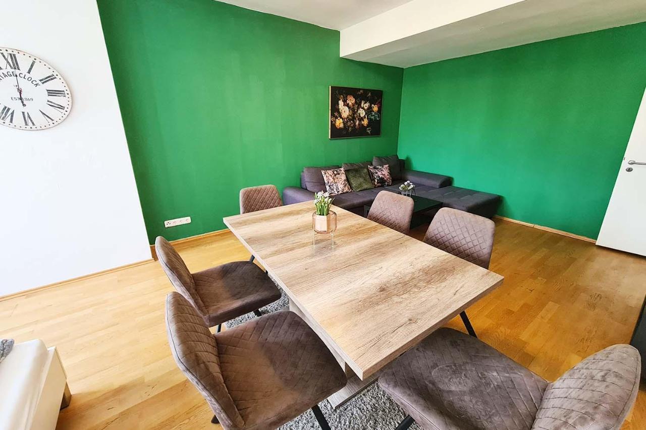 Langenfeld Apartment ภายนอก รูปภาพ